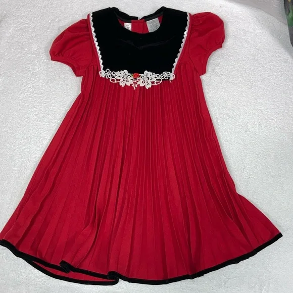 slim fit dress slacks Youngland Girls 12-24 Months Floral Lace Dress main image 1